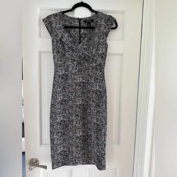 White House Black Market black and white dress - Picture 1 of 5